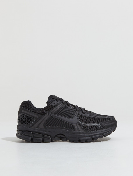 Nike - Zoom Vomero 5 Sneaker in Triple Black - BV1358-003