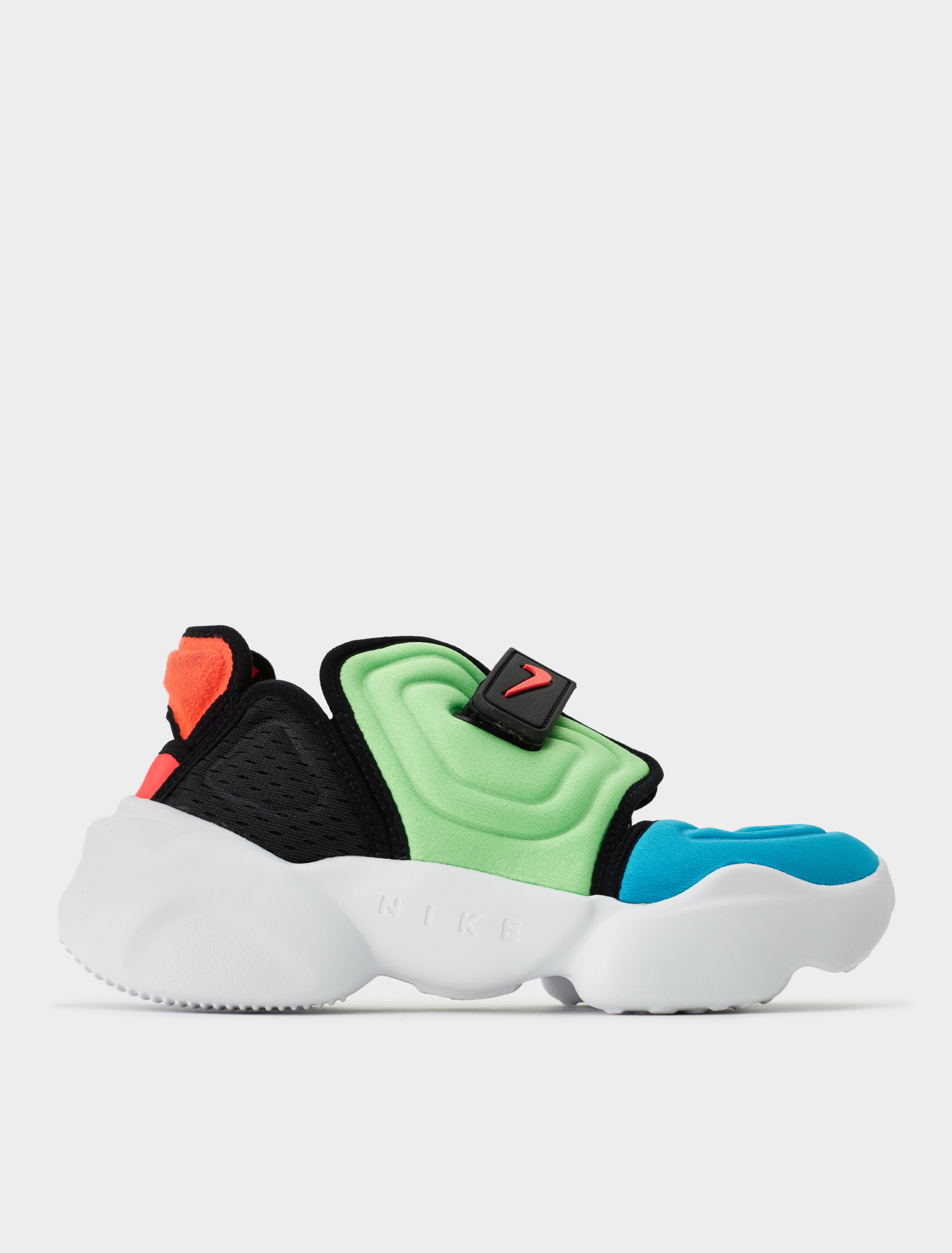 Nike W Aqua Rift Sneaker Sandal in Blue 
