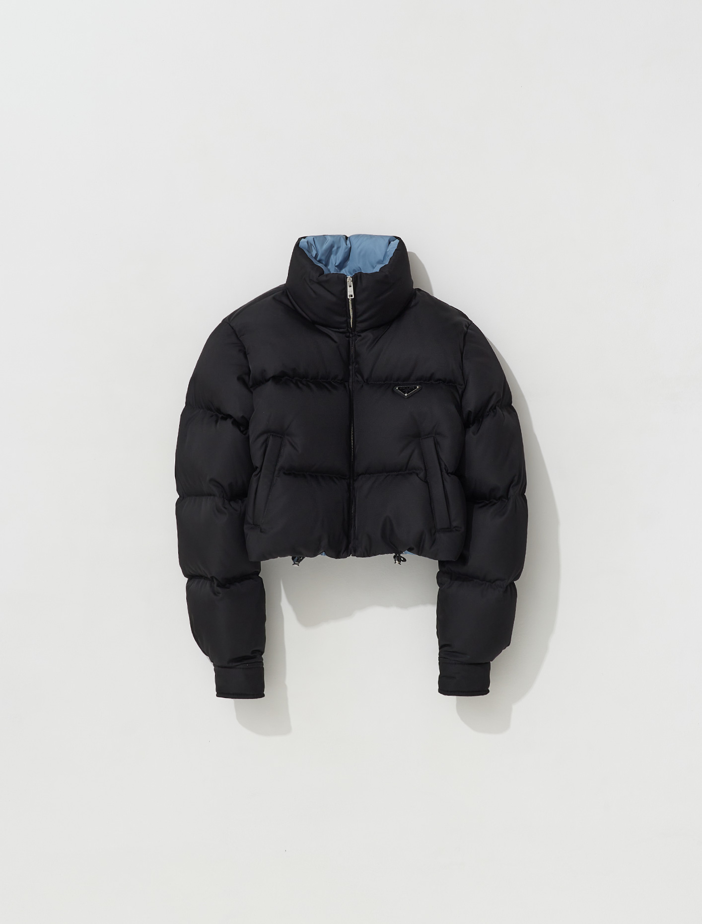 Prada Re-Nylon Cropped Puffer Jacket in Black | Voo Store Berlin |  Worldwide Shipping
