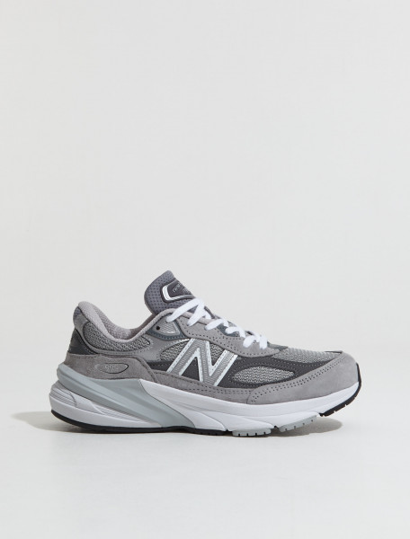 New Balance - Women's 990 v6 'Made in USA' Sneaker in Cool Grey - W990GL6