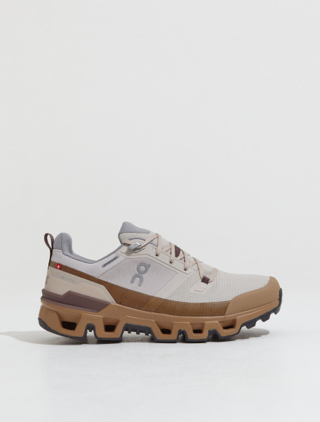 On - Men's Cloudwander Waterproof Sneaker in Pearl - 73.98056