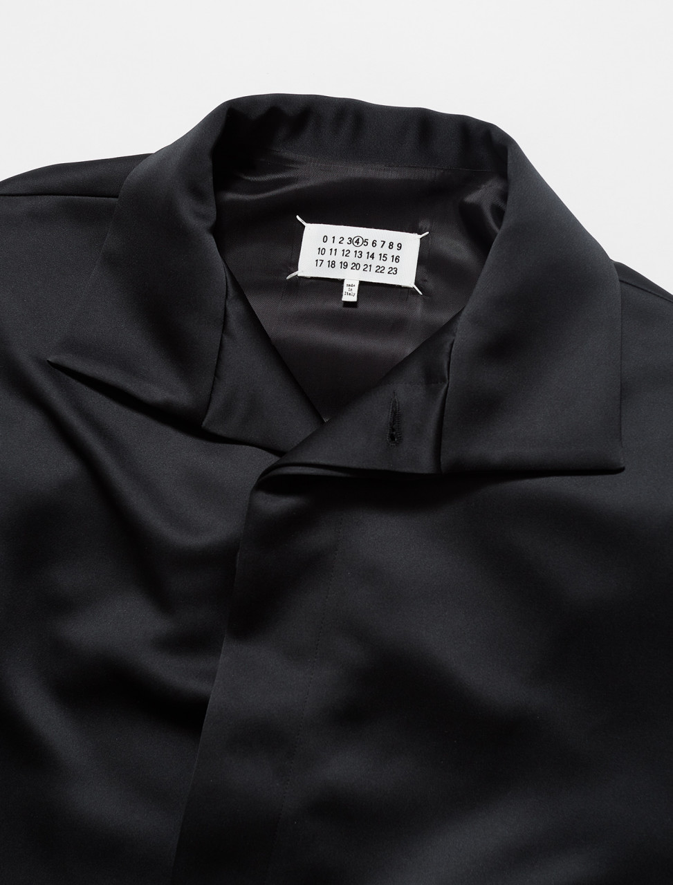 Maison Margiela Coat in Black | Voo Store Berlin | Worldwide Shipping