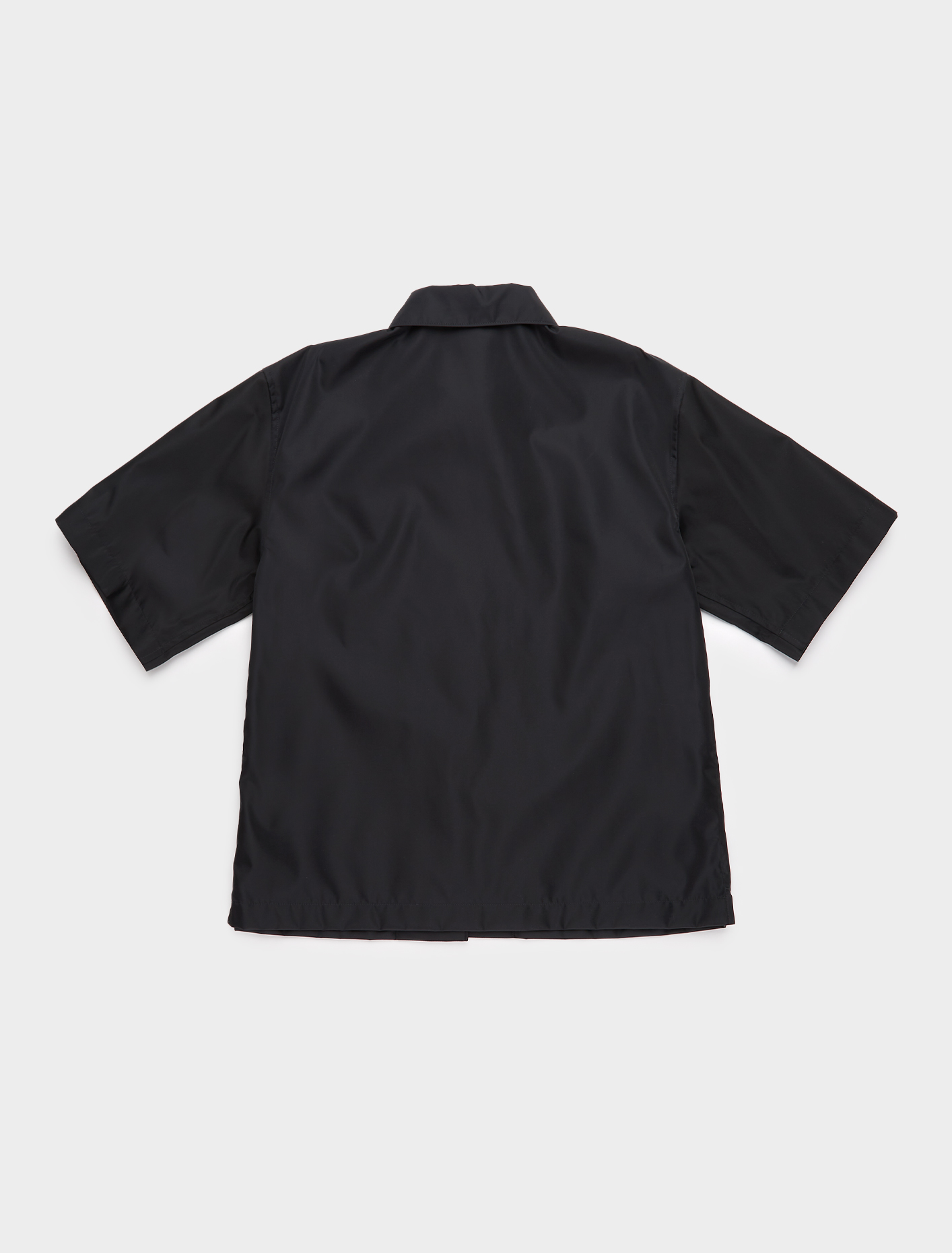 Prada Re-Nylon Shirt in Black | Voo Store Berlin | Worldwide Shipping