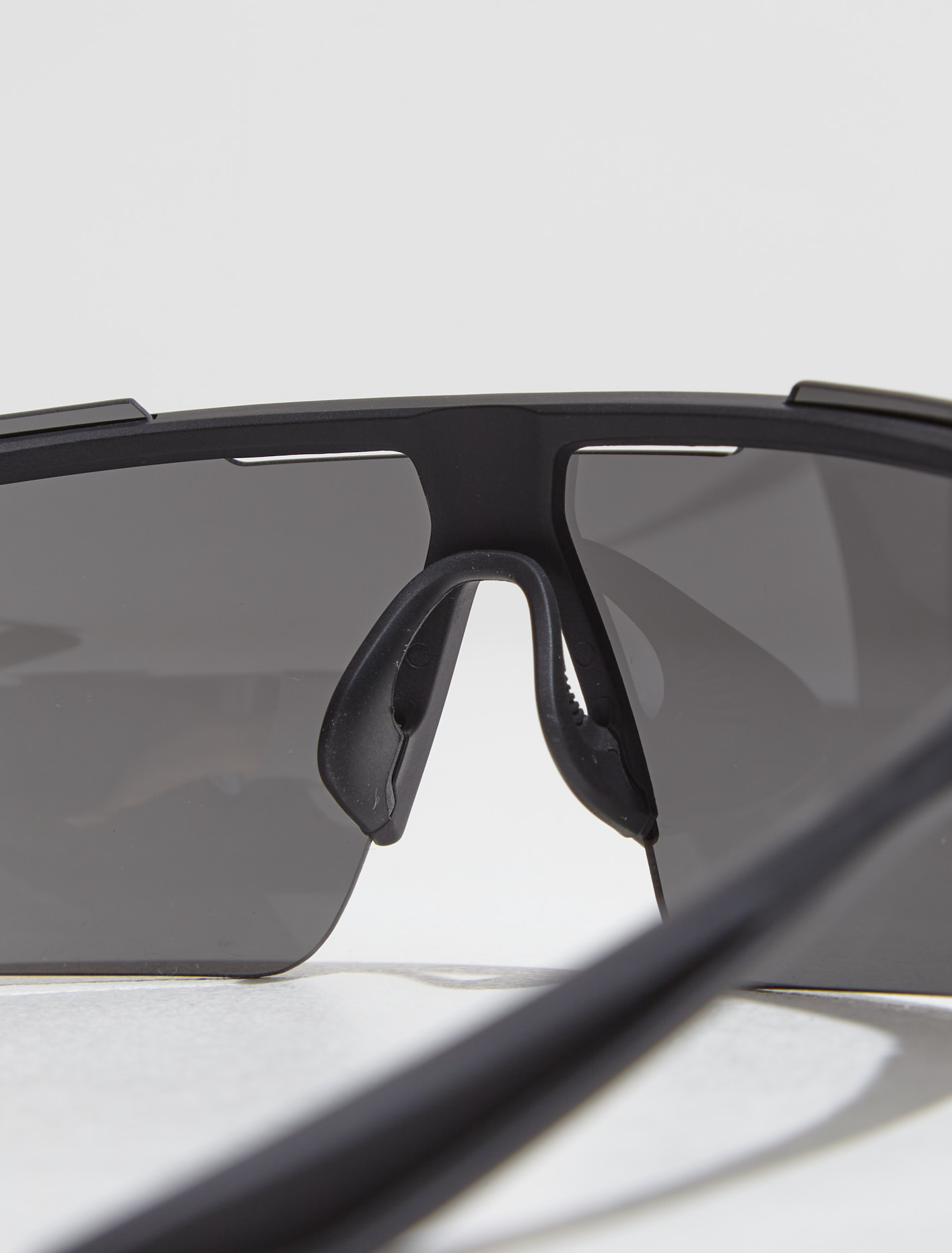 Nike Windshield Elite Sunglasses in Black | Voo Store Berlin ...