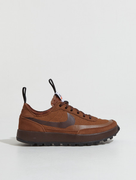 Nike - General Purpose Sneaker in Brown - DA6672-201