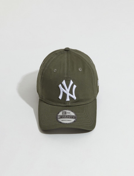 New Era - 9TWENTY New York Yankees Cap in Olive - 60348851