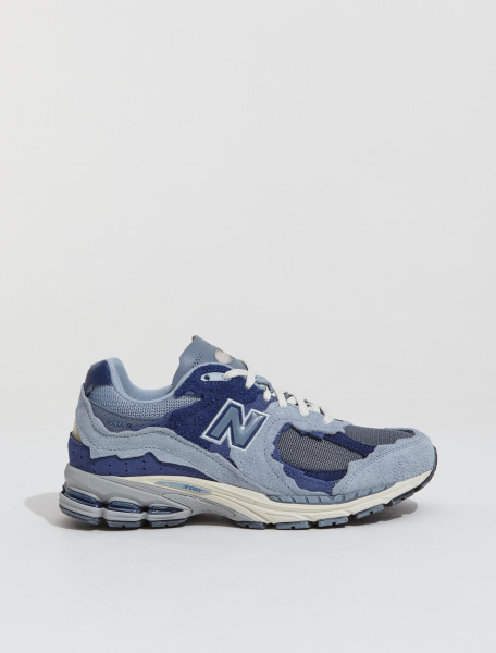 NEW BALANCE   2002R 'PROTECTION PACK' SNEAKER IN LIGHT ARCTIC GREY   M2002RDI