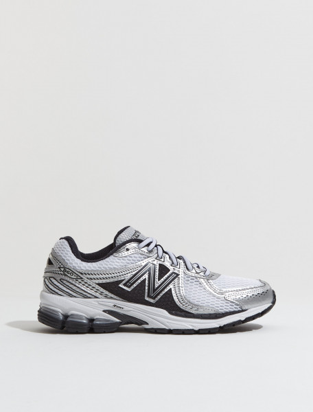 New Balance - ML860XD Sneaker in Silver & Black 194389082006