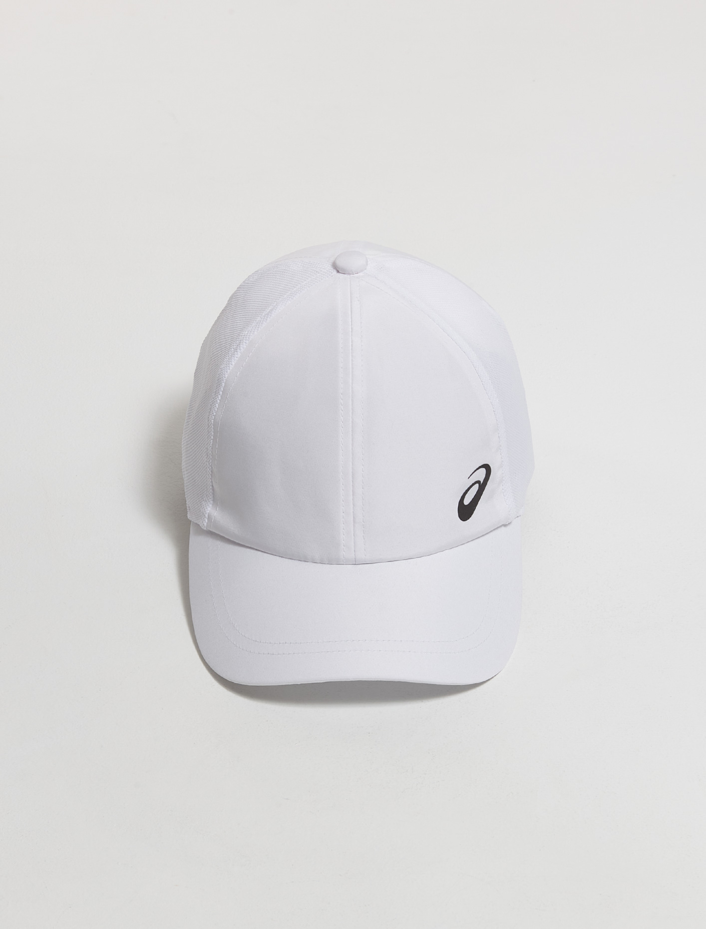 ASICS Essential Cap in White | Voo Store Berlin | Worldwide Shipping