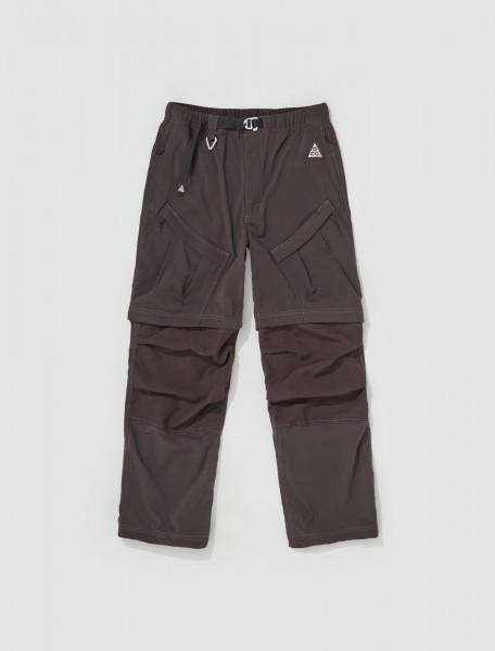 NIKE ACG   "SMITH SUMMIT" CARGO PANTS IN BROWN   DN3943 220