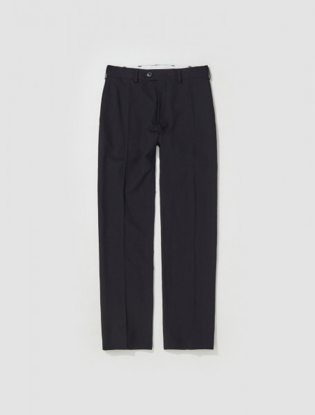 A Kind of Guise - Relaxed Tailored Trousers in Black - 202 732