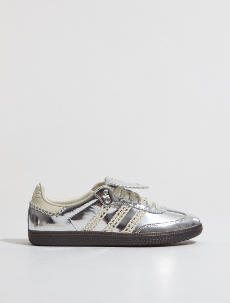 Adidas - x Wales Bonner Samba Sneaker in Silver - IG8181