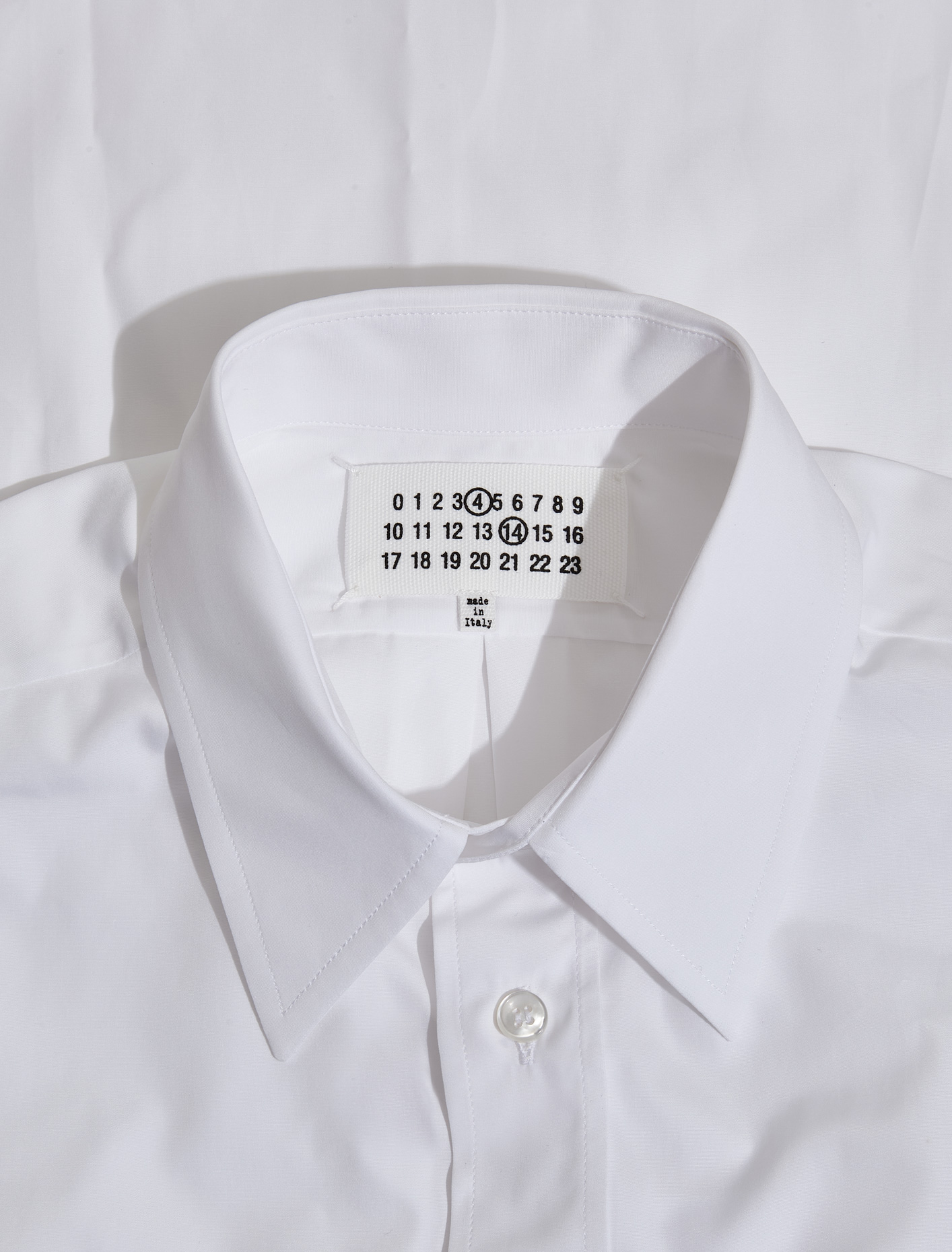 Maison Margiela Classic Shirt in Optic White | Voo Store Berlin ...